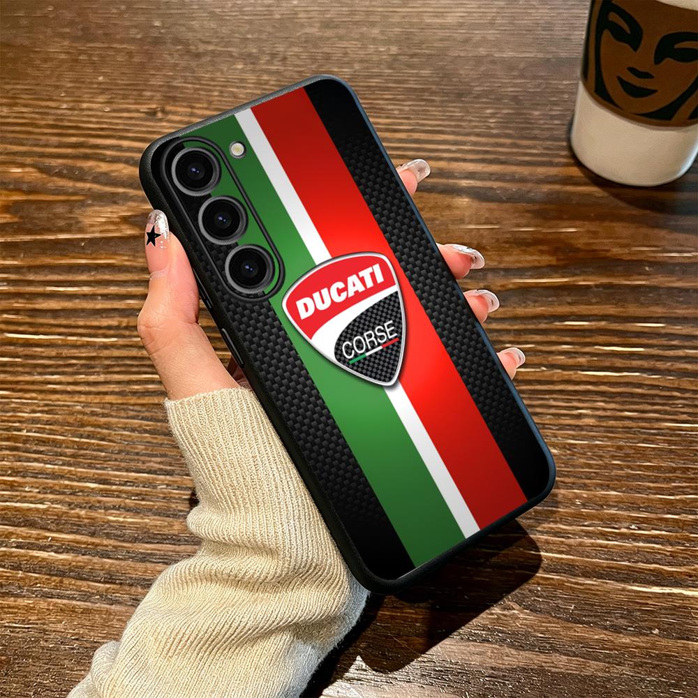 غطاء هاتف بتصميم أنيق من Cool  - مراجعة Computer Case وسعره